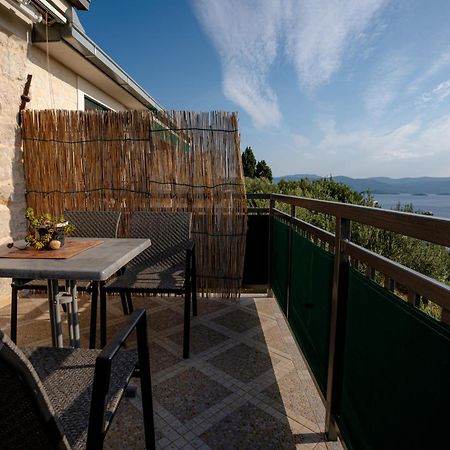 Apartmani Kremena Small Beach 200M 클레크 외부 사진