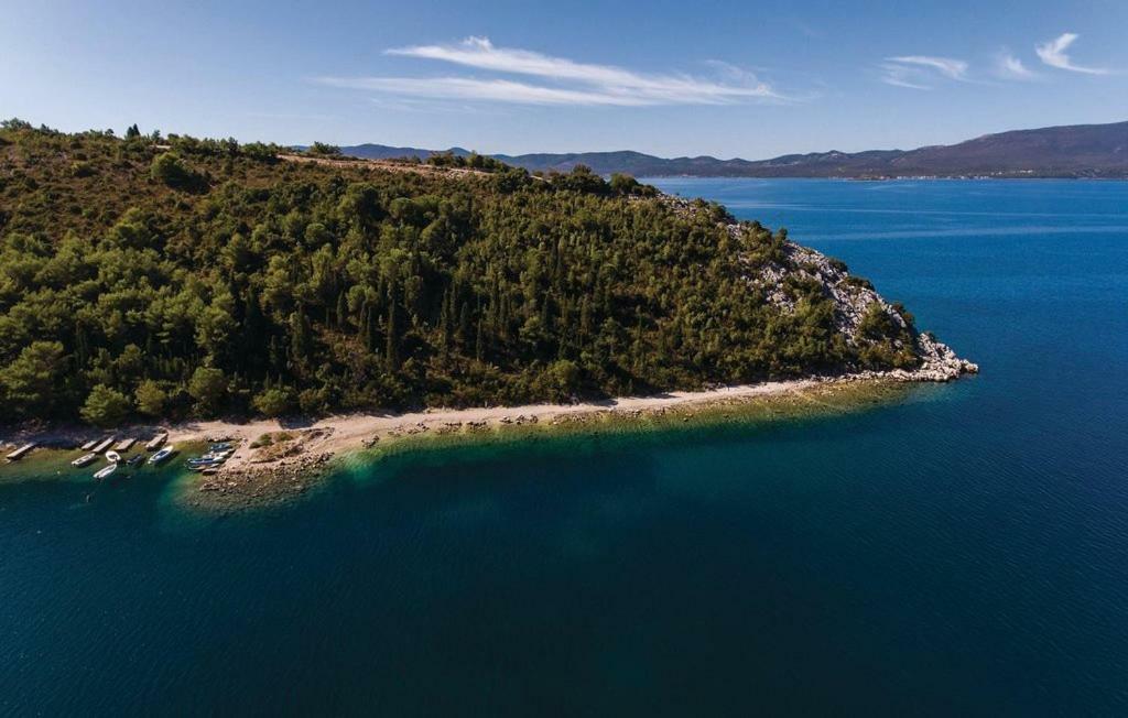 Apartmani Kremena Small Beach 200M 클레크 외부 사진
