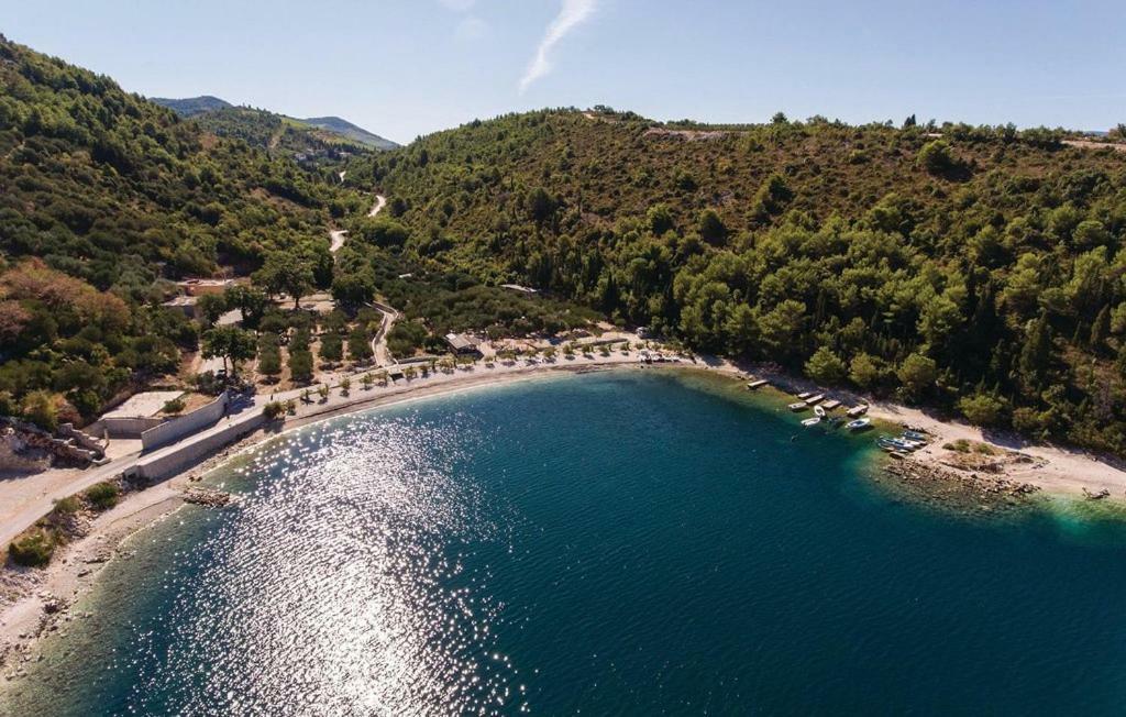 Apartmani Kremena Small Beach 200M 클레크 외부 사진